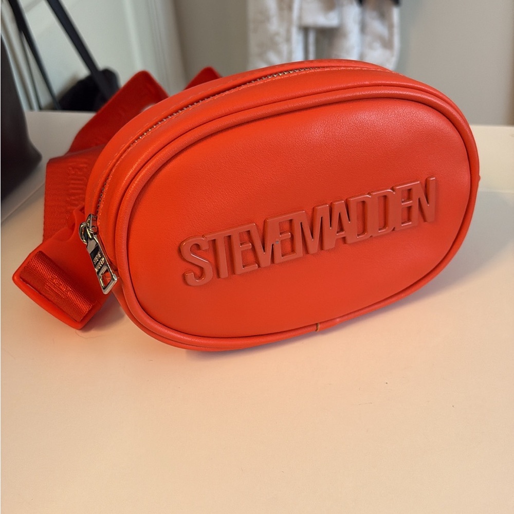 Steve Madden Fanny Pack